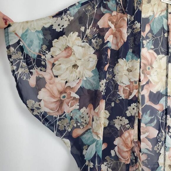 Mazooma Small Floral Sheer cover Top - Picture 2 of 5